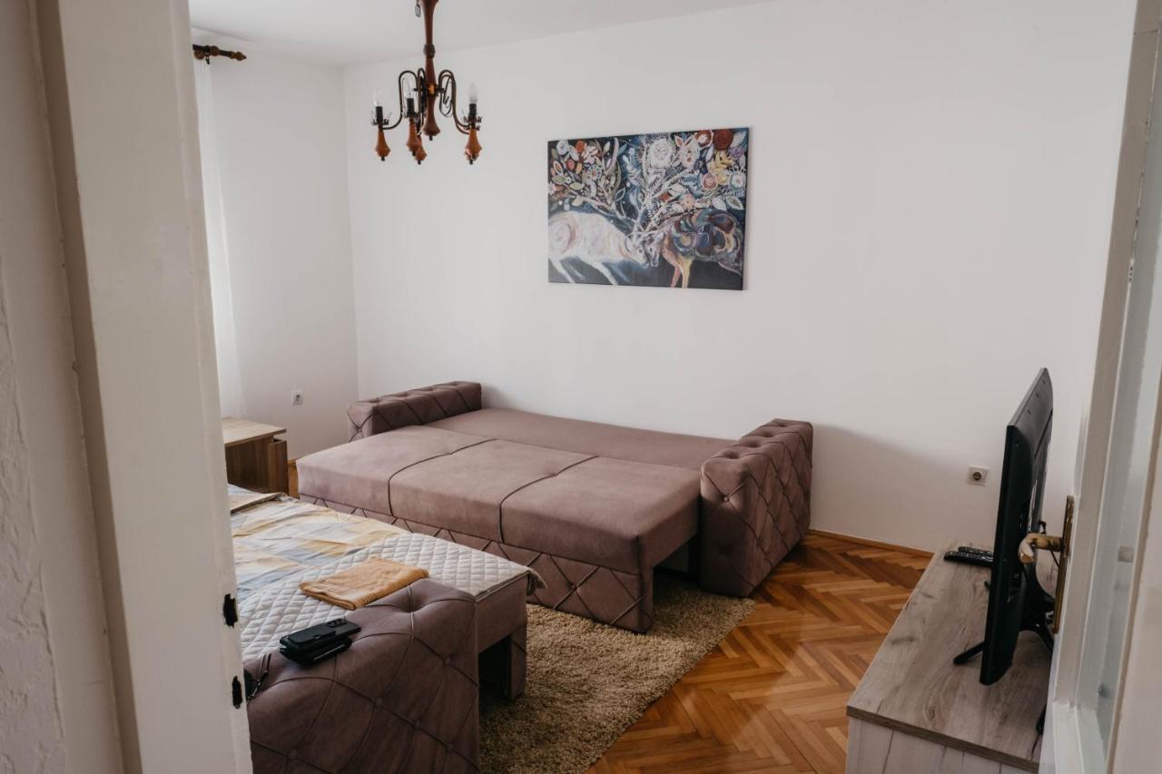 Apartment Bracovic - City Center Бар Екстериор снимка