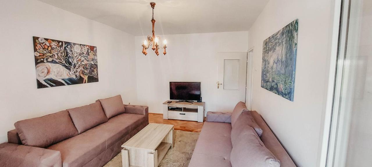 Apartment Bracovic - City Center Бар Екстериор снимка