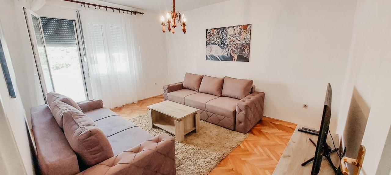 Apartment Bracovic - City Center Бар Екстериор снимка