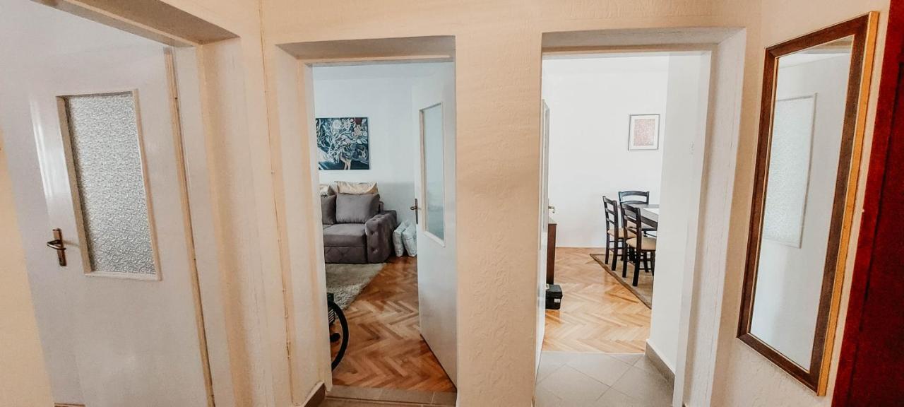 Apartment Bracovic - City Center Бар Екстериор снимка
